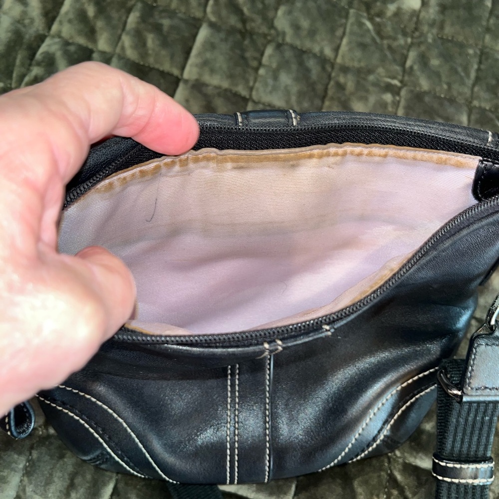 Coach Vintage Black Leather Crossbody Bag - Picture 4 of 4